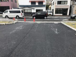 名古屋市緑区　ﾄﾞﾗｯｸﾞｽﾄｱ駐車場ライン工事