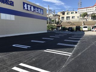 名古屋市緑区　ﾄﾞﾗｯｸﾞｽﾄｱ駐車場ライン工事