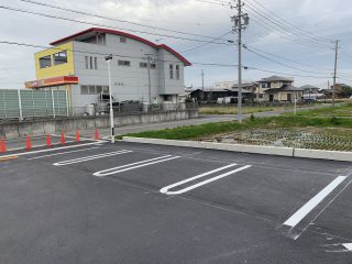 半田市　コンビニ駐車場ライン工事