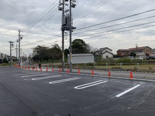 半田市　コンビニ駐車場ライン工事