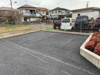 名古屋市南区　アパート駐車場ライン工事