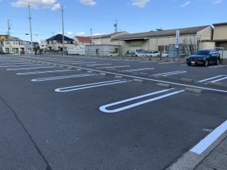 刈谷市　パチンコ店駐車場　塗り替え工事