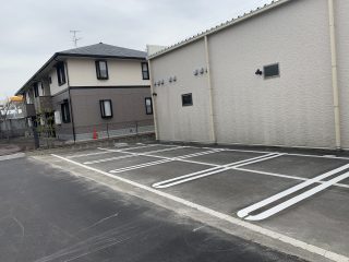 尾張旭市　店舗様駐車場