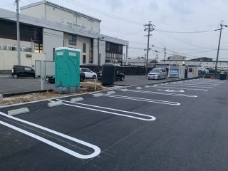 春日井市　店舗様駐車場ライン工事