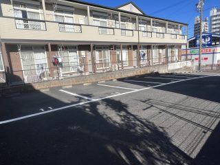 名古屋市　天白区　月極駐車場　ライン塗り替え工事
