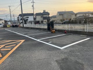 愛知県　小牧市　マンション駐車場　塗り替え工事