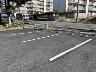 愛知県　豊田市　店舗駐車場　塗り替え工事