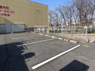 愛知県　豊田市　店舗駐車場　塗り替え工事