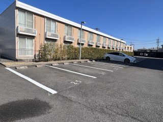 愛知県　刈谷市　マンション駐車場　塗り替え工事