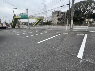 愛知県　春日井市　スーパー駐車場　塗り替え工事