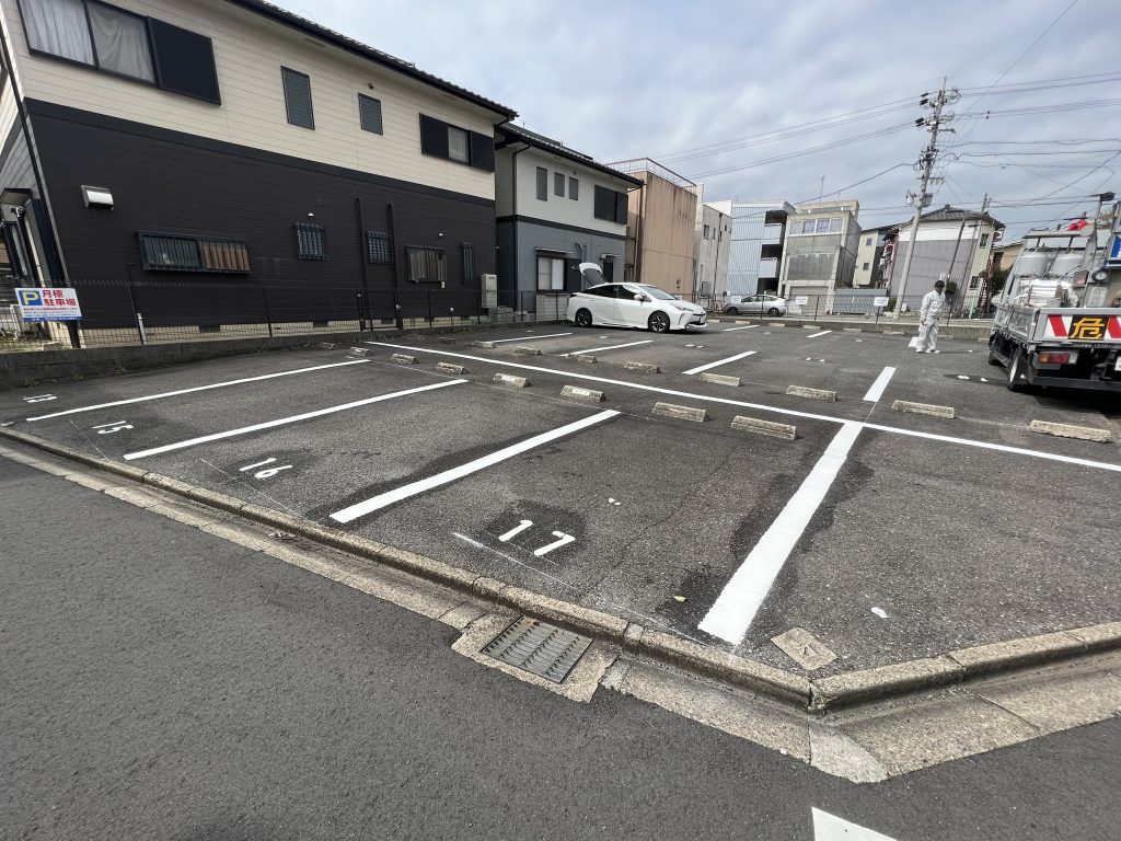 名古屋市　北区　月極駐車場　塗り替え工事
