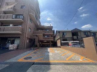 愛知県　豊明市　マンション駐車場　塗り替え工事