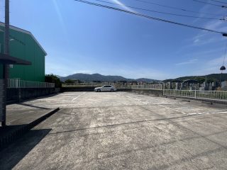 岐阜県　中津川市　アパート駐車場　塗り替え工事