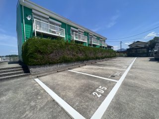 岐阜県　中津川市　アパート駐車場　塗り替え工事