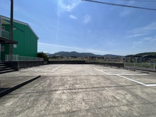 岐阜県　中津川市　アパート駐車場　塗り替え工事