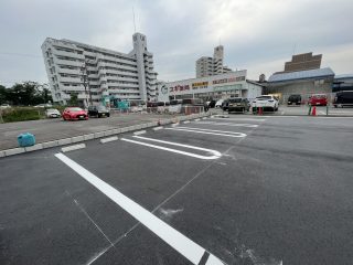 愛知県　岡崎市　店舗駐車場　新設ライン工事